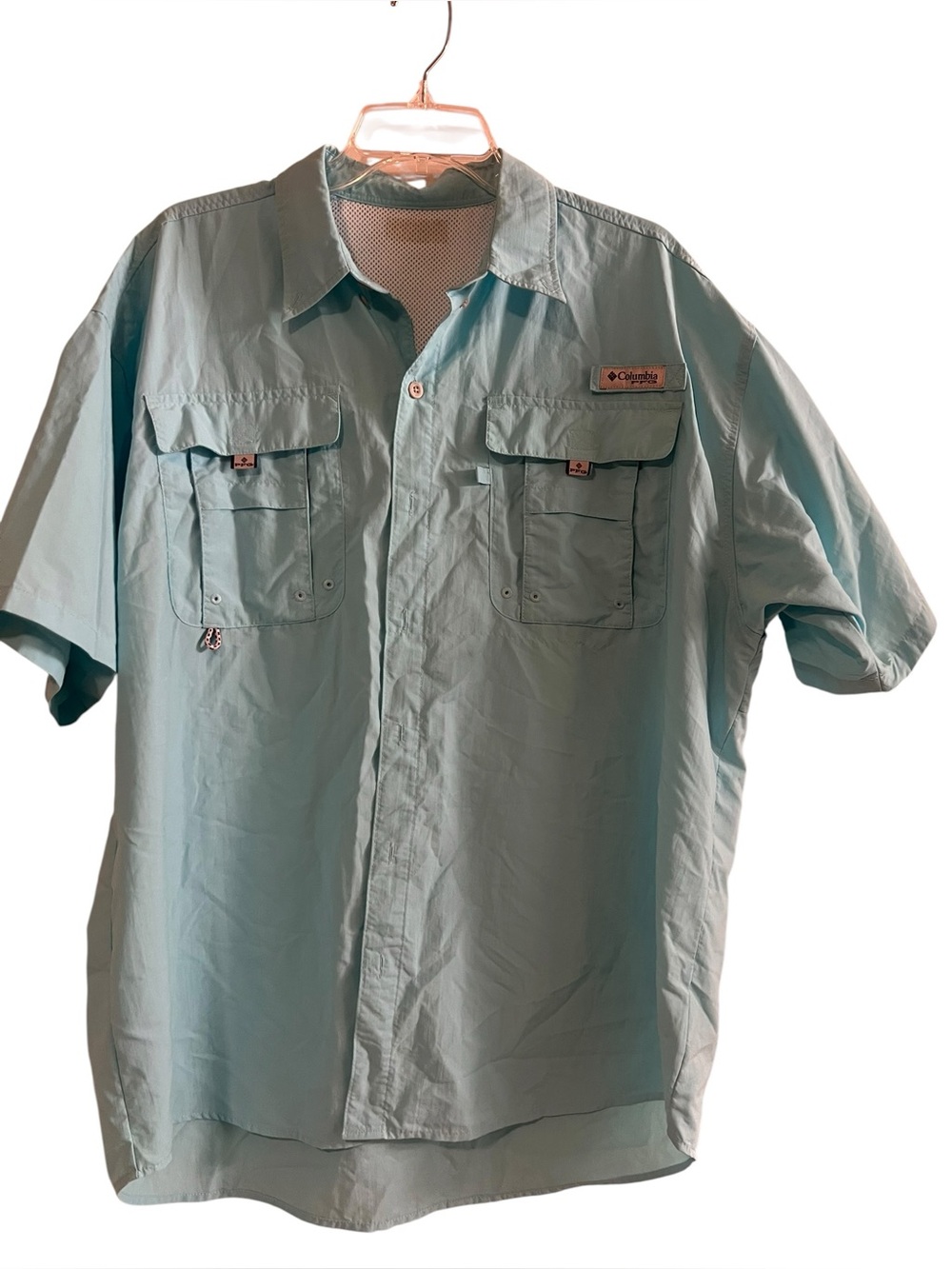 Columbia Men's Light Blue Short Sleeve Button-Down Fishing Shirt